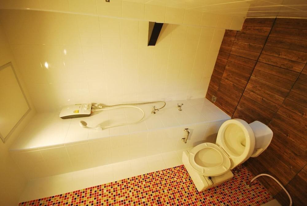 Baan Mina Aparthotel Μπανγκόκ Εξωτερικό φωτογραφία