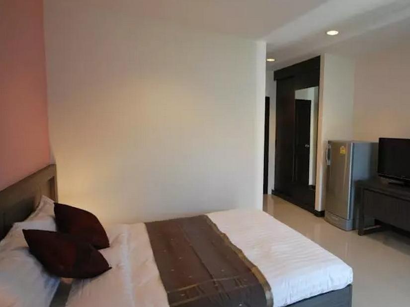 Baan Mina Aparthotel Μπανγκόκ Εξωτερικό φωτογραφία